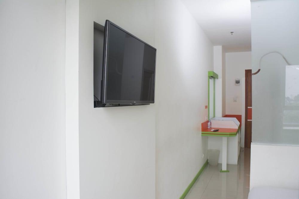 Hotel Titanium Express Homtel à Jakarta Extérieur photo