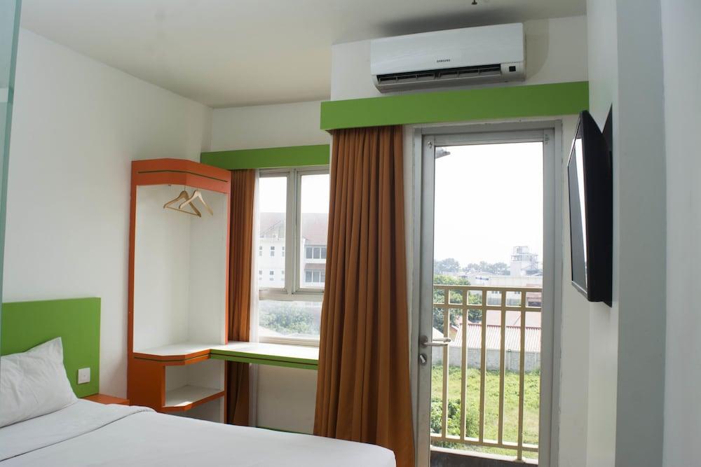 Hotel Titanium Express Homtel à Jakarta Extérieur photo