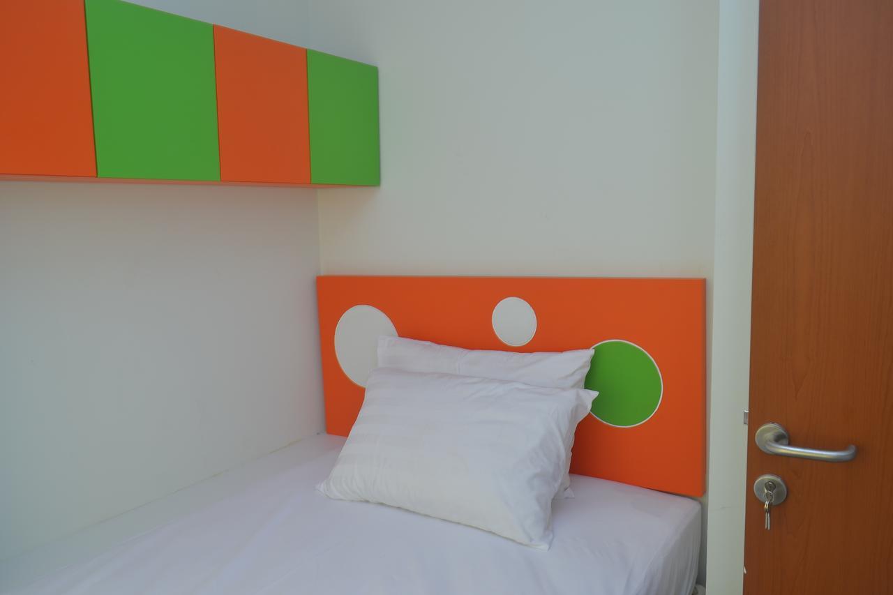 Hotel Titanium Express Homtel à Jakarta Extérieur photo