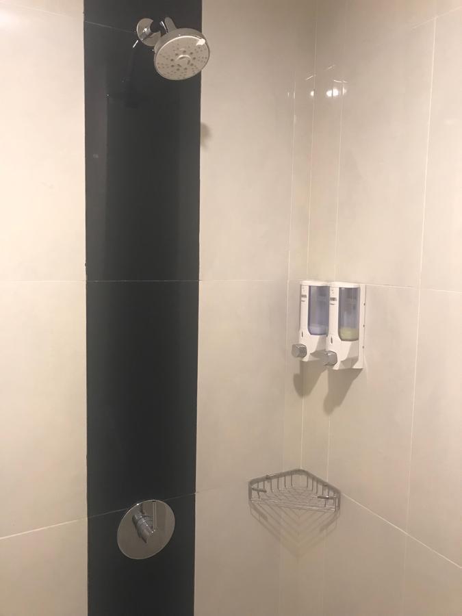 Hotel Titanium Express Homtel à Jakarta Extérieur photo